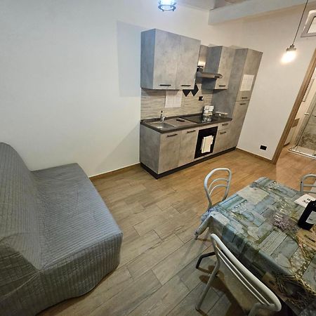 Casa Vacanze Dragona 15 Min Fco 10 Min Ostia 阿其利亚 外观 照片